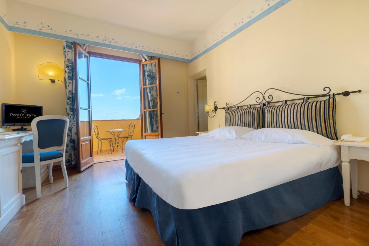 Hotel Borgo Di Cortefreda - Place Of Charme Tavarnelle Val di Pesa Екстериор снимка