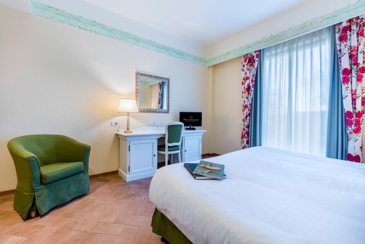 Hotel Borgo Di Cortefreda - Place Of Charme Tavarnelle Val di Pesa Екстериор снимка