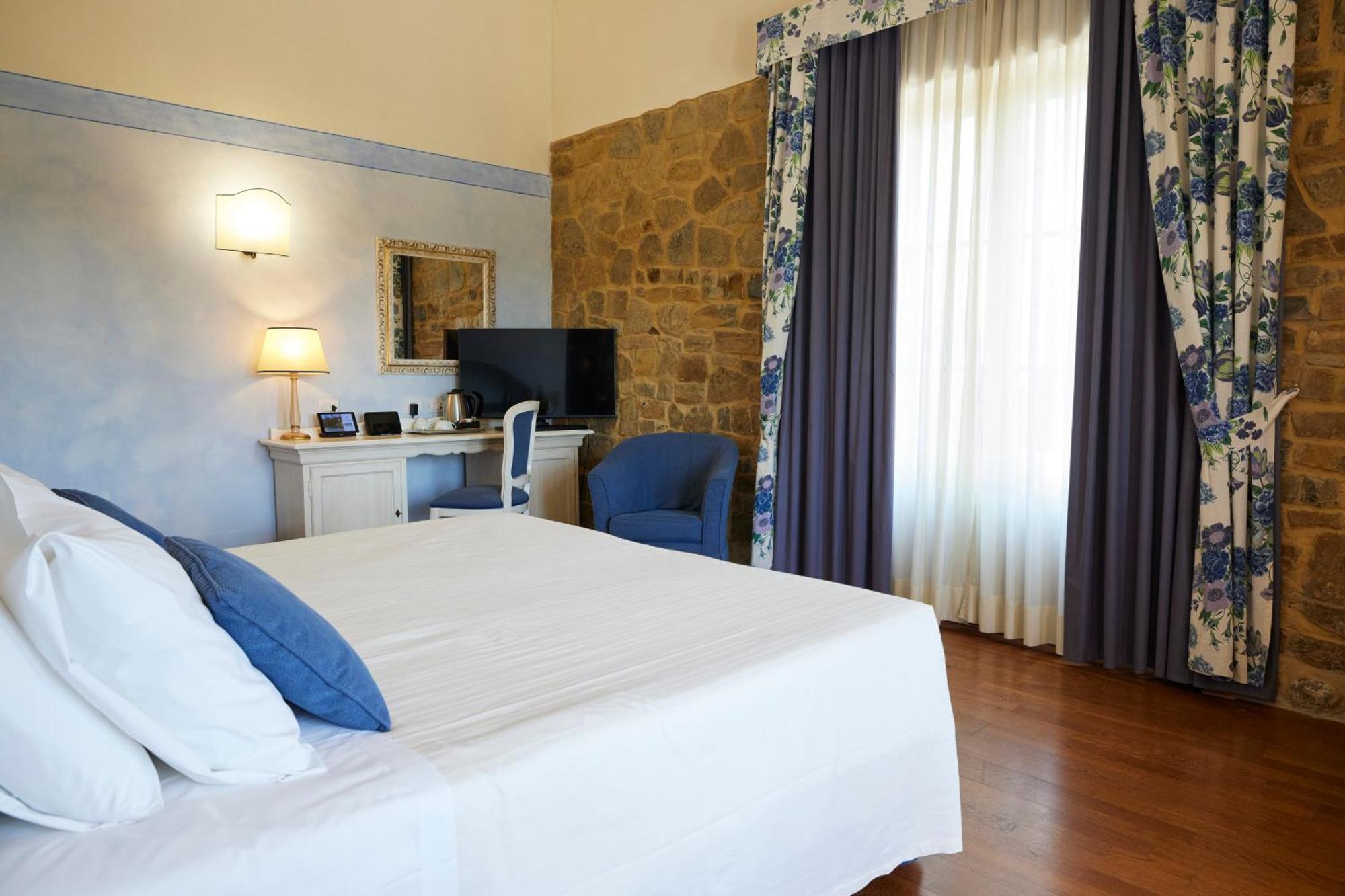 Hotel Borgo Di Cortefreda - Place Of Charme Tavarnelle Val di Pesa Екстериор снимка